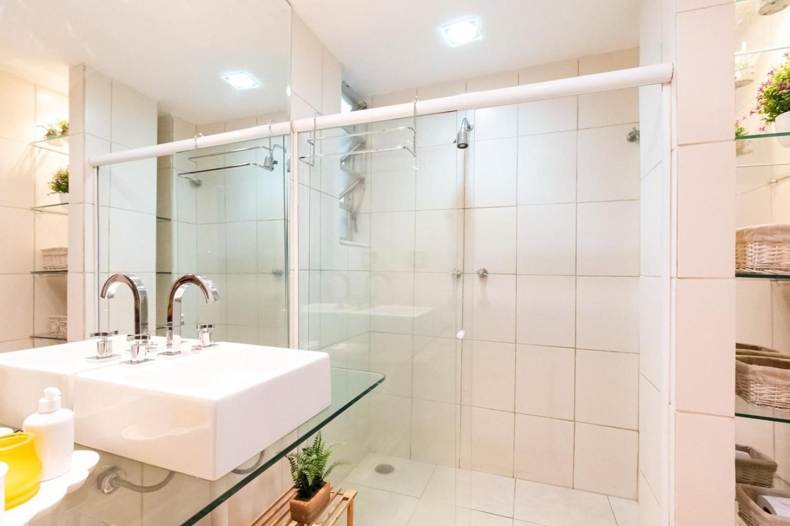 Omar do Rio - BT 207 Moderno 2 Quartos com Garagem, Internet 240mbps, Smart TV com WorkStation, 05 minutos andando da Praia de Ipanema e do Metrô Rio de Janeiro Extérieur photo